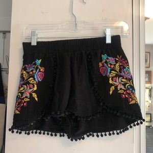 XS Embroidered shorts
